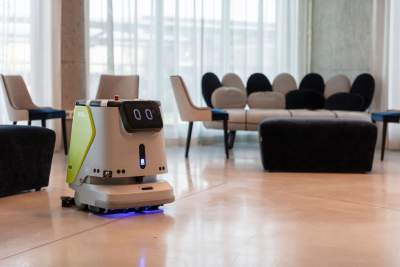 robot<br />